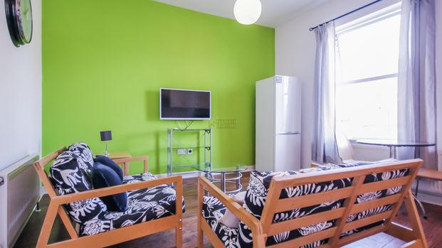 672a Bristol Road - Photo 1