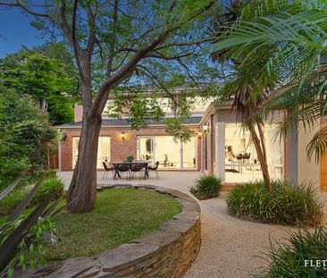 10 Oravel Street, Balwyn North VIC 3104 - House For Rent | Domain - Photo 5