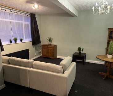 1 Bed Flat, Priory Road, S7 - Photo 1