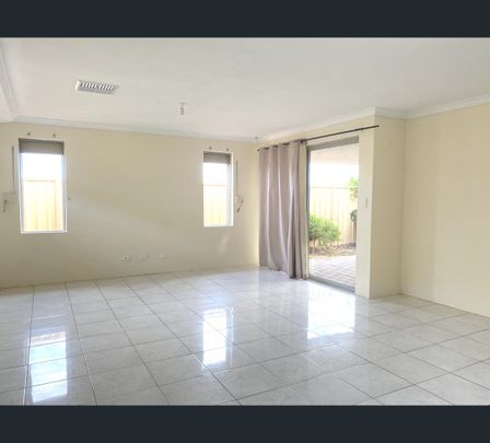 25 Keyham Street, Bertram, WA 6167 - Photo 1