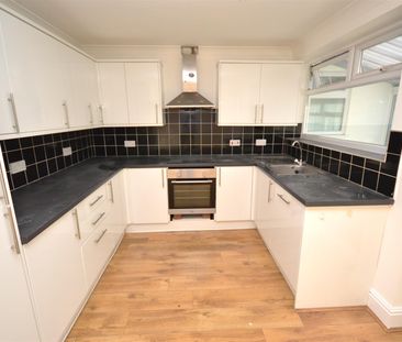 Plymyard Avenue, Bromborough, CH62 - Photo 6