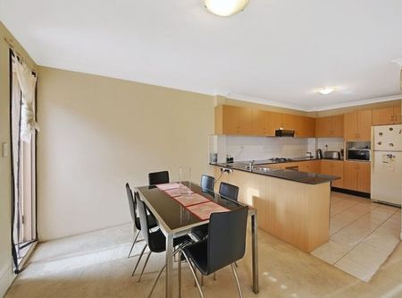 CONVENIENT & SPACIOUS UNINT IN A PRIME LOCATION - Photo 2