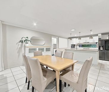 Spacious Family Home - Photo 2