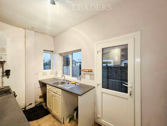 2 bedroom terraced house to rent - Photo 1