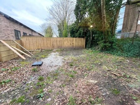 2 bedroom apartment to rent - Photo 5