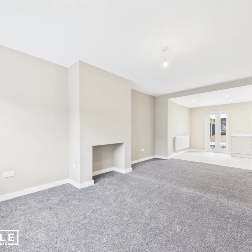 Property To Rent Poplar Grove, Prescot, L35 | 3 Bedroom House through Little Estate Agents - Photo 1