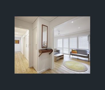 Spacious And Absolutely Stunning! - Photo 3