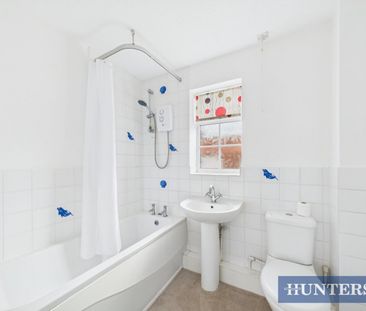 1 bedroom Flat To Let - Photo 5