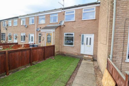 2 bedroom terraced house to rent - Photo 3