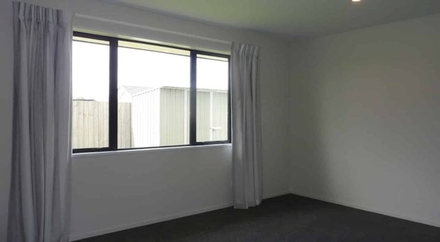Elegant Modern Home– Your Next Chapter Begins Here - Photo 1
