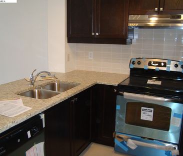 For Lease - 570 Lolita Gardens Unit# 424, Mississauga, Ontario - Photo 4