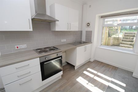 Apartment For Rent Neath Road, Neath - Photo 4