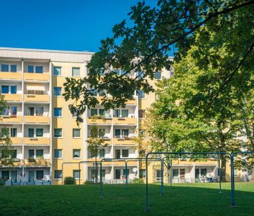 Wunderschöne Familienwohnung mit Einbauküche - Photo 2