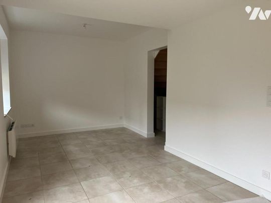 Duplex avec jardin refait à neuf au coeur de l'Huisserie , à proximité de toutes les commodités - Photo 1