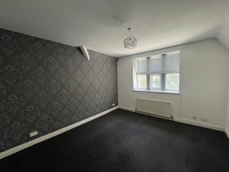 Gorwyl Flats, Ogmore Vale, Bridgend - Photo 4