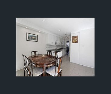 3 Bedroom Townhouse in Prime Balwyn Location - Photo 2