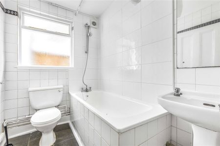 Gaskarth Road, London, SW12 - Photo 2