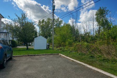 2169 Rue du Sorbier, Sainte-Julie, QC J3E - Photo 3