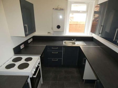 Clifford Road, Blackpool, FY1 - Photo 3