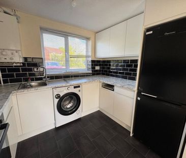 Oaktree Crescent - Photo 6
