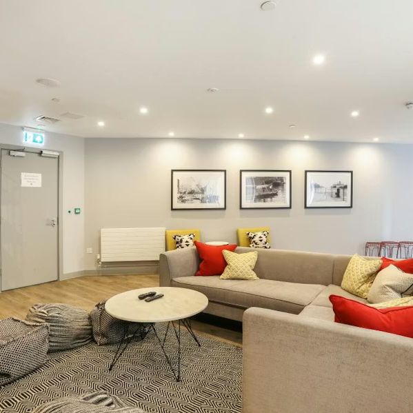 2 bedroom apartment - Photo 1