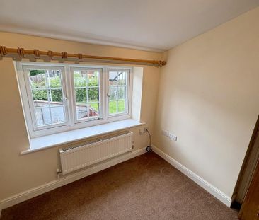 2 bedroom terraced house to rent - Photo 3