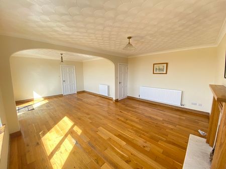 Rural Way, Sketty, Swansea, SA2 - Photo 4