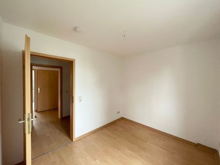 Radebeul: Frisch renoviert – über zwei Etagen! - Photo 2