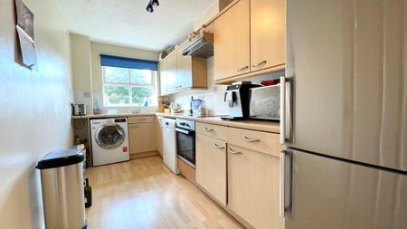 2 bedroom apartment to rent - Photo 4