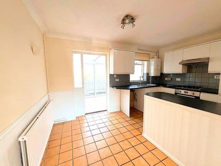 2 bedroom terraced house to rent - Photo 5