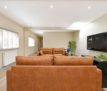 2 bedroom flat to rent - Photo 3