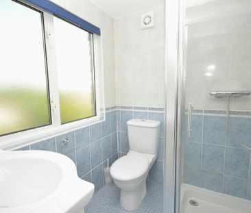 5 bedroom semi-detached house to rent - Photo 3