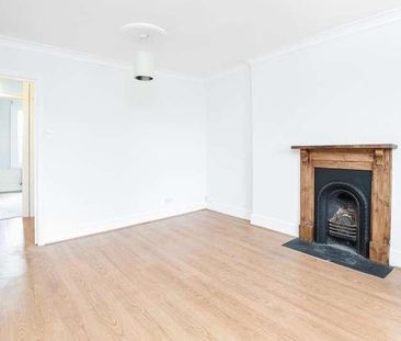 Richmond, Surrey, TW9 - Photo 2