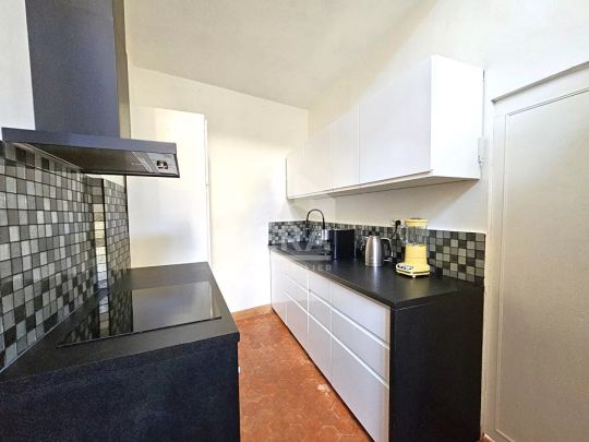 A LOUER Lançon Provence Appartement Meublé 3 pièce(s) 69m2 - 2 chambres - Photo 1