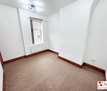26 Heywood Road, Sale, M33 3WB, M33 3WB - Photo 4