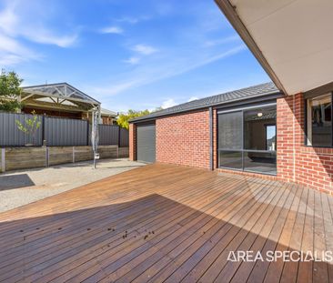 23 Windermere Boulevard, Pakenham VIC 3810 - House For Rent | Domain - Photo 5