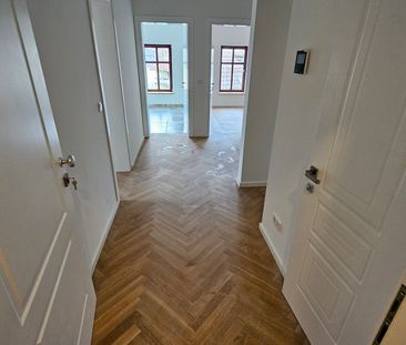 - 3 - Raumwohnung im 2. OG mit Balkon! ERSTBEZUG - Photo 4