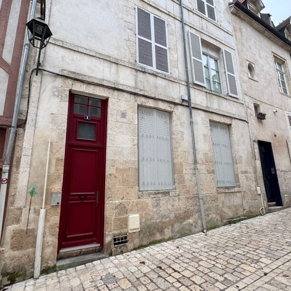 Location Appartement 3 Pièces 39 m² - Photo 1