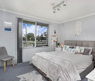 Charming 3-Bedroom Home in Epping - Photo 5