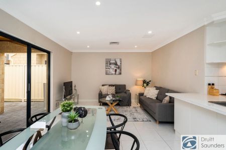 Modern Villa - Photo 2