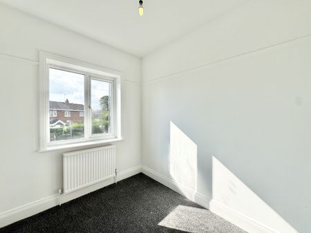 3 Bed Flat to Rent - Photo 2