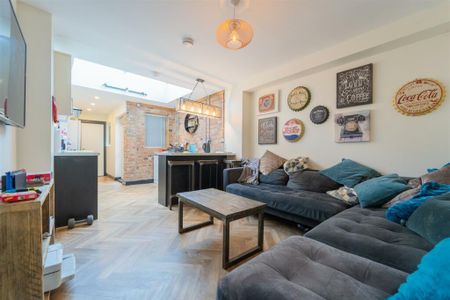 5 bedroom terraced house to rent - Photo 2