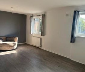 2 Bed Flat, Holmesdale Road, SE25 - Photo 3