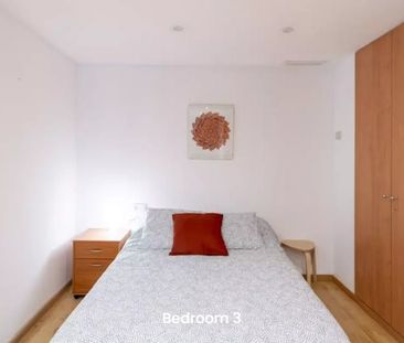 Carrer de Troia, Valencia, Valencian Community 46007 - Photo 4