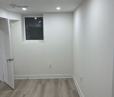 For Lease - 114 Mill (lower) Street, Brampton, Ontario - Photo 4