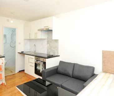 Studio to rent - Photo 3