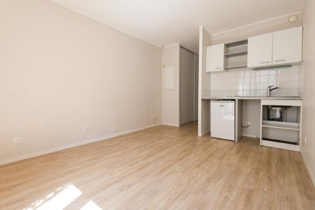 Location Appartement 1 pièce 20m² NANTES 44000 - Photo 2