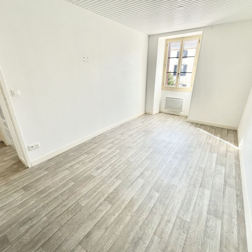Location Appartement 2 pièces 48m² ST JUNIEN 87200 - Photo 1