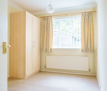 St Laurence Avenue, Brundall, Norwich - Photo 6