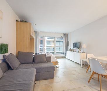 Gemeubelde studio te huur op steenworp van het strand - Foto 1